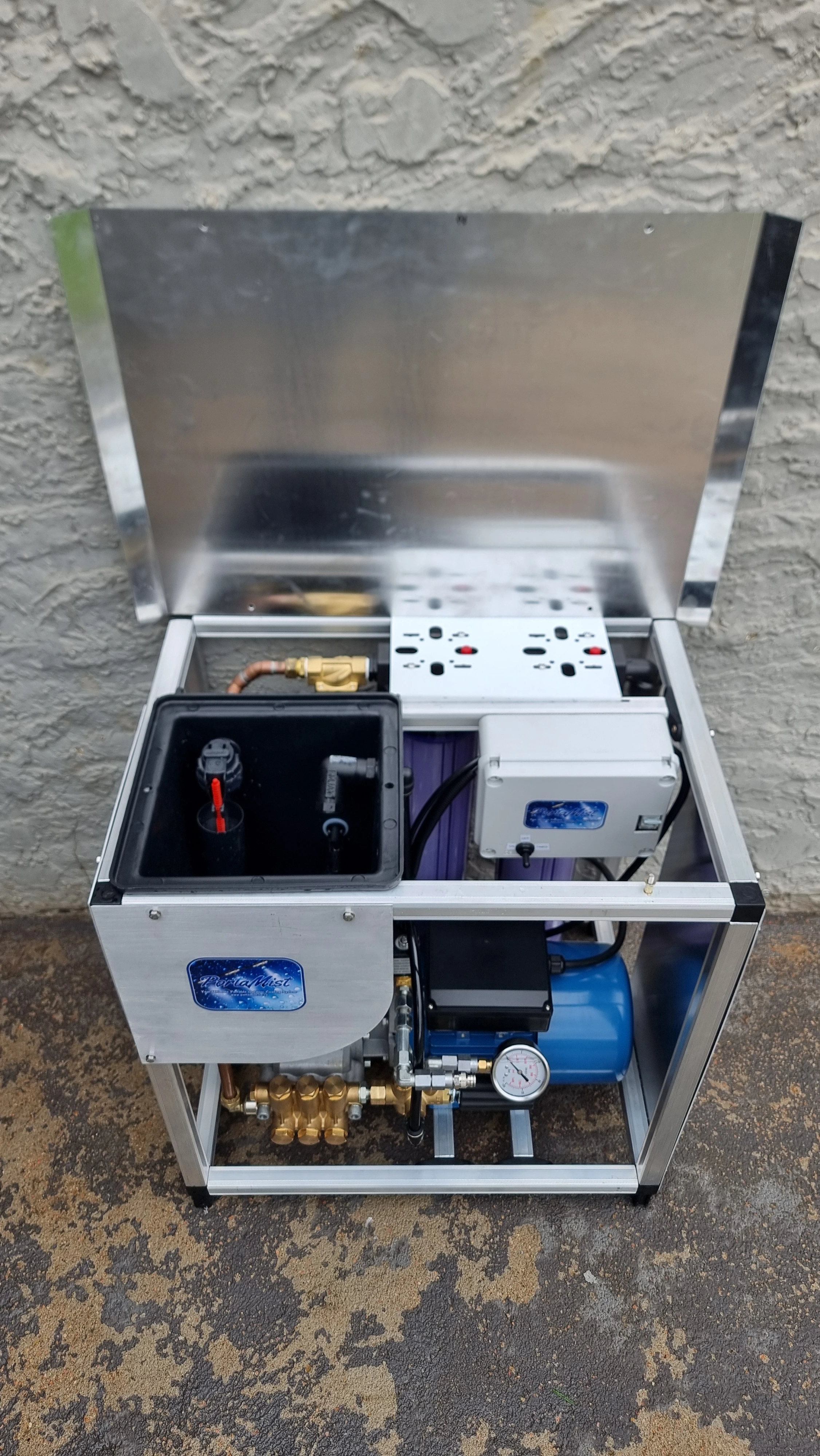 Integrated mining dust and water system